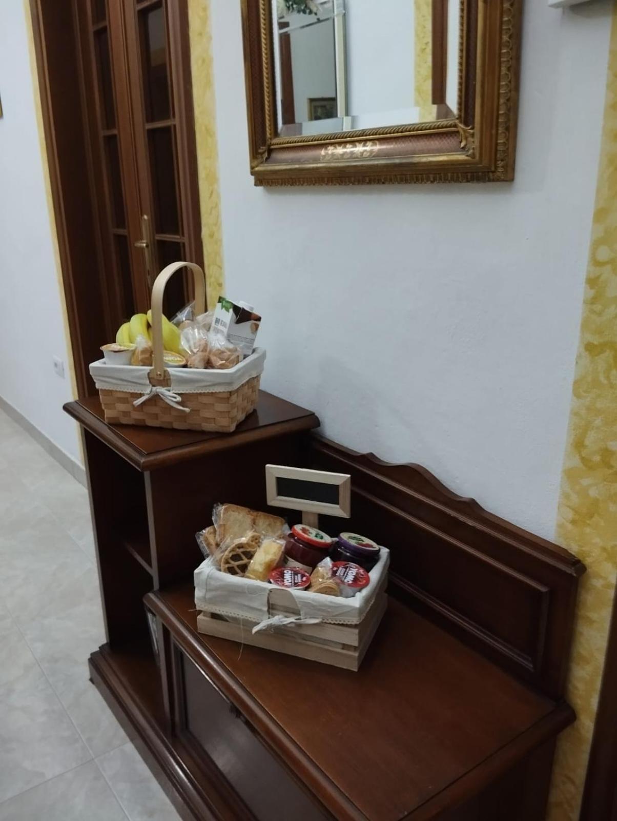 The Family House Hotel Livorno Eksteriør billede