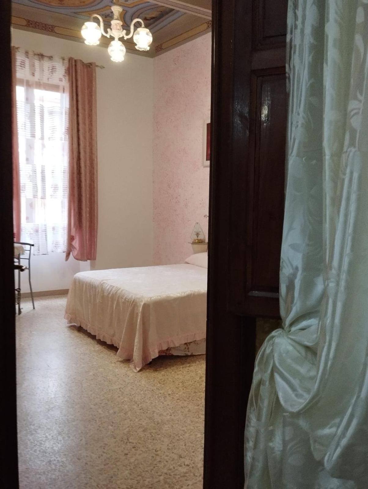 The Family House Hotel Livorno Eksteriør billede